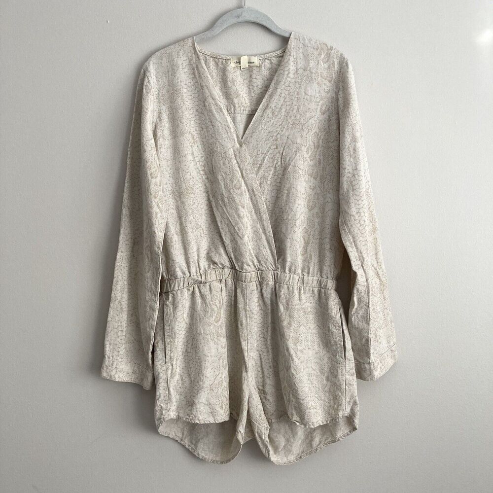 Cloth and Stone Anthropologie Romper Size Small Neutral Snake Print Linen Blend